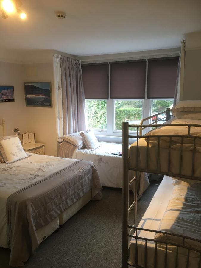 Rosemead Guest House Horley Buitenkant foto